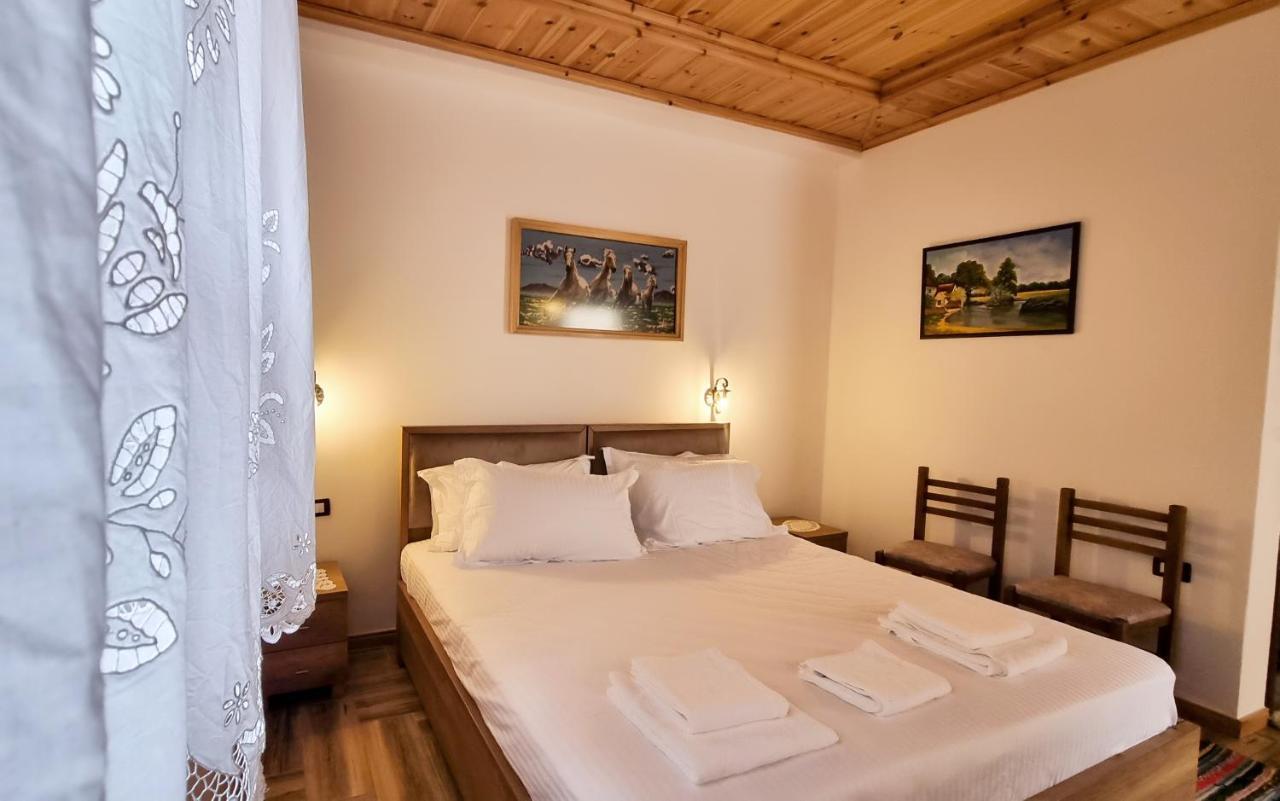 Arben Qemeri Guest House Berat Buitenkant foto